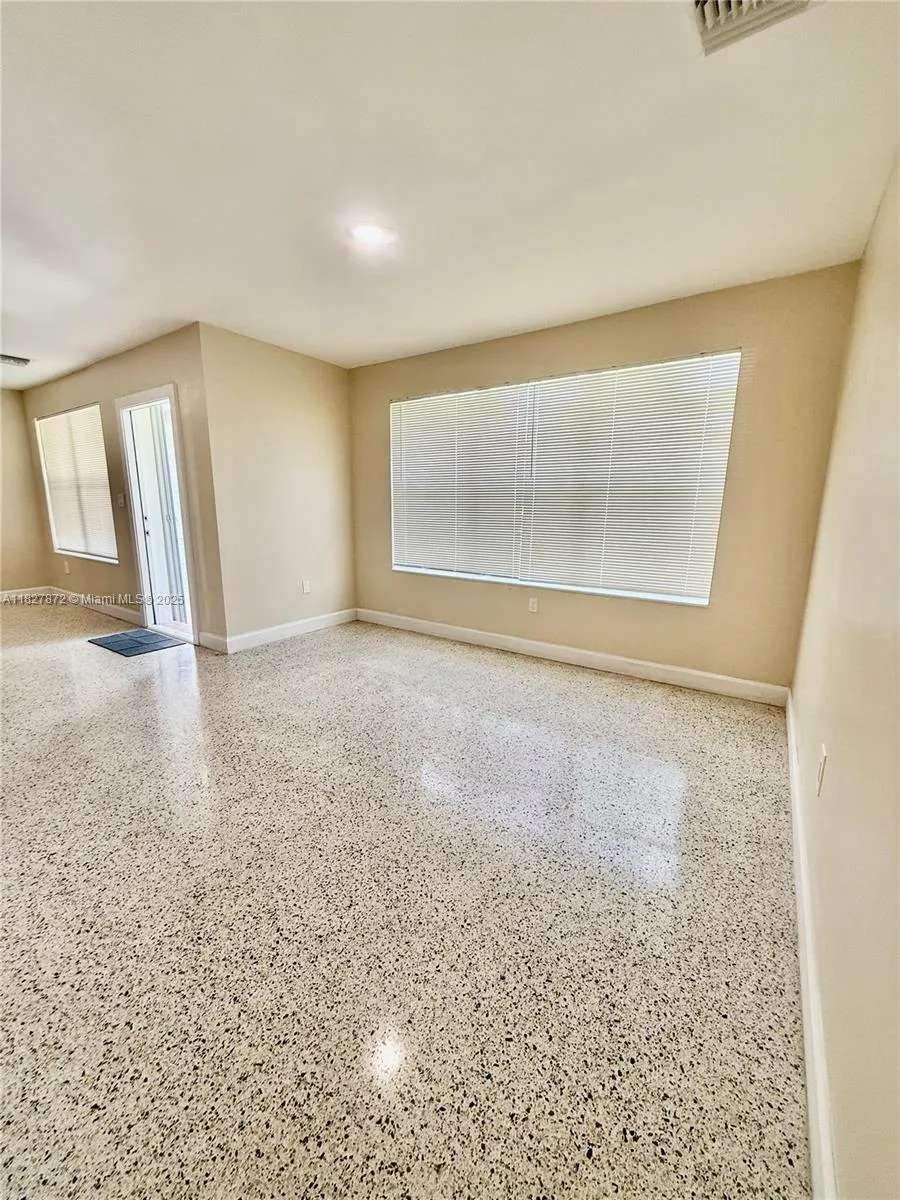 Cutler Bay, Florida 33157, United States, 3 Bedrooms Bedrooms, ,2 BathroomsBathrooms,Residential,Active,159608