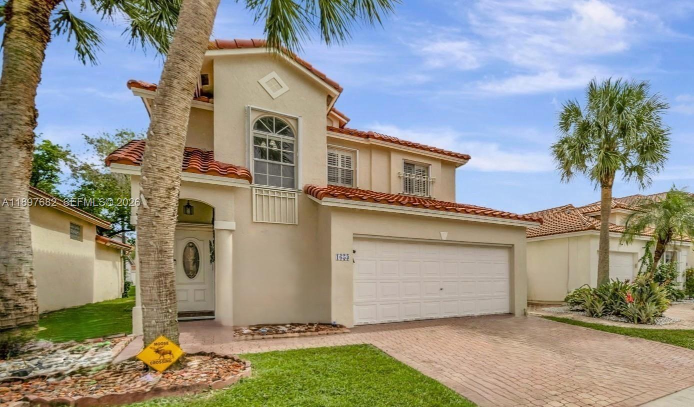 HOLLYWOOD LAKES COUNTRY C - Residential