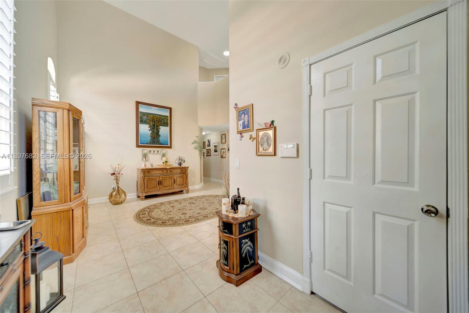 HOLLYWOOD LAKES COUNTRY C - Residential