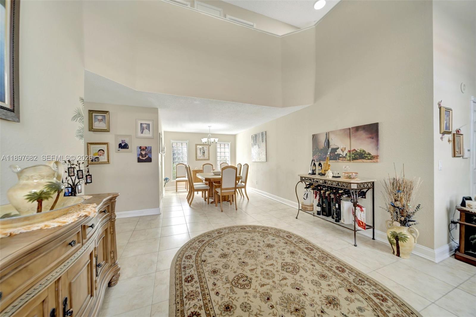 HOLLYWOOD LAKES COUNTRY C - Residential