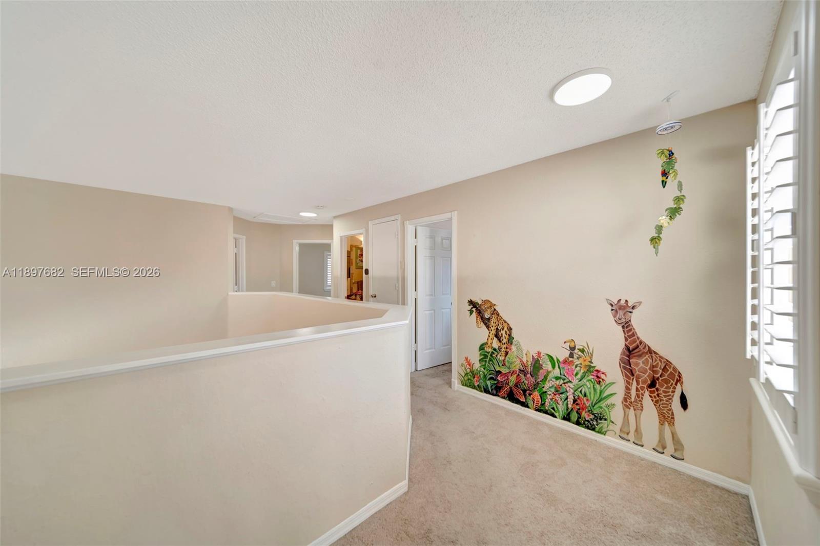 HOLLYWOOD LAKES COUNTRY C - Residential