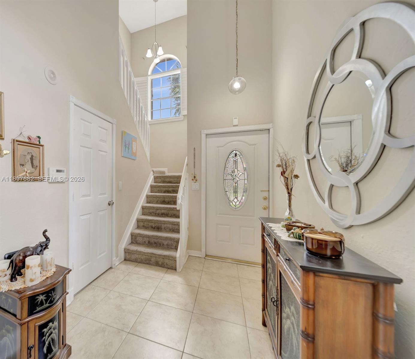 HOLLYWOOD LAKES COUNTRY C - Residential