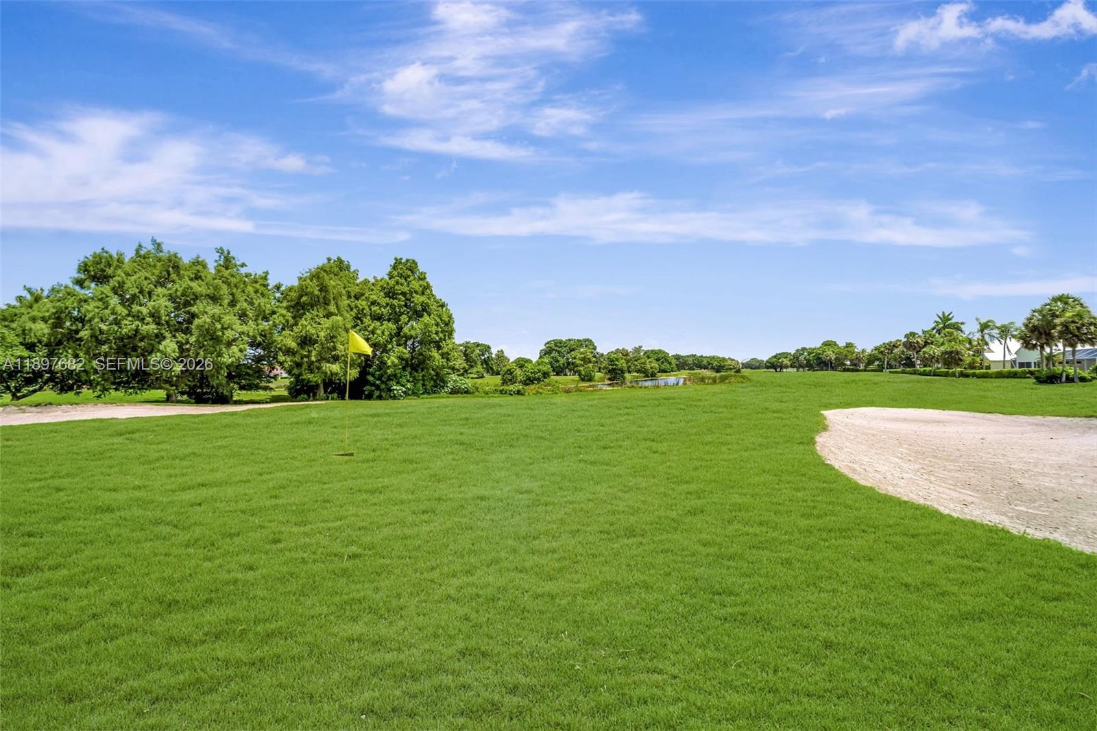 HOLLYWOOD LAKES COUNTRY C - Residential