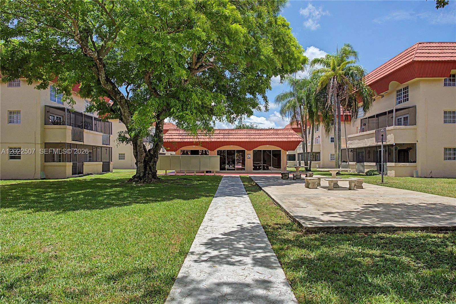 CASTLE APTS CONDO - Residential