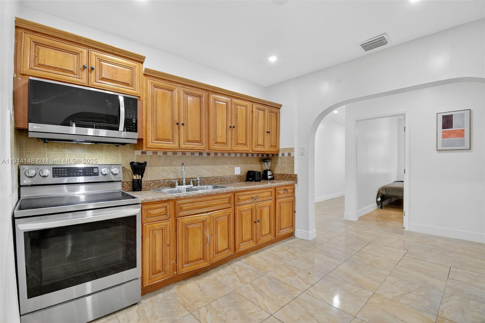 IRONS MANOR 5TH ADDN - Residential