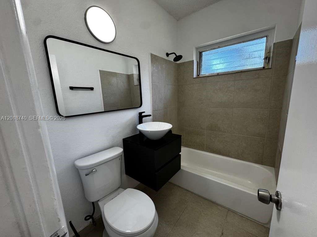 MIAMI GARDENS ESTATES SEC - Residential