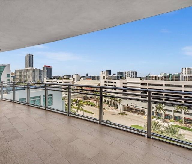 DIPLOMAT OCEANFRONT RESID - Residential Lease