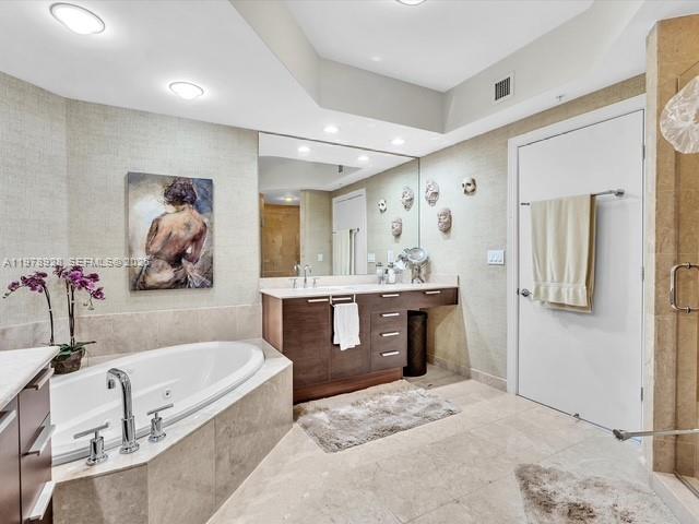 DIPLOMAT OCEANFRONT RESID - Residential Lease