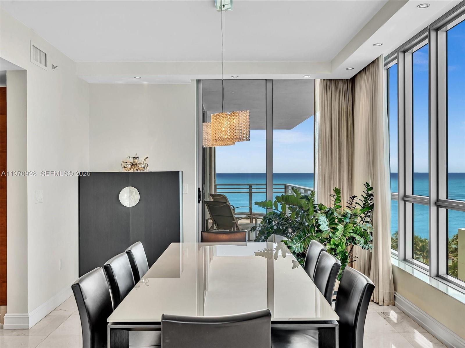 DIPLOMAT OCEANFRONT RESID - Residential Lease