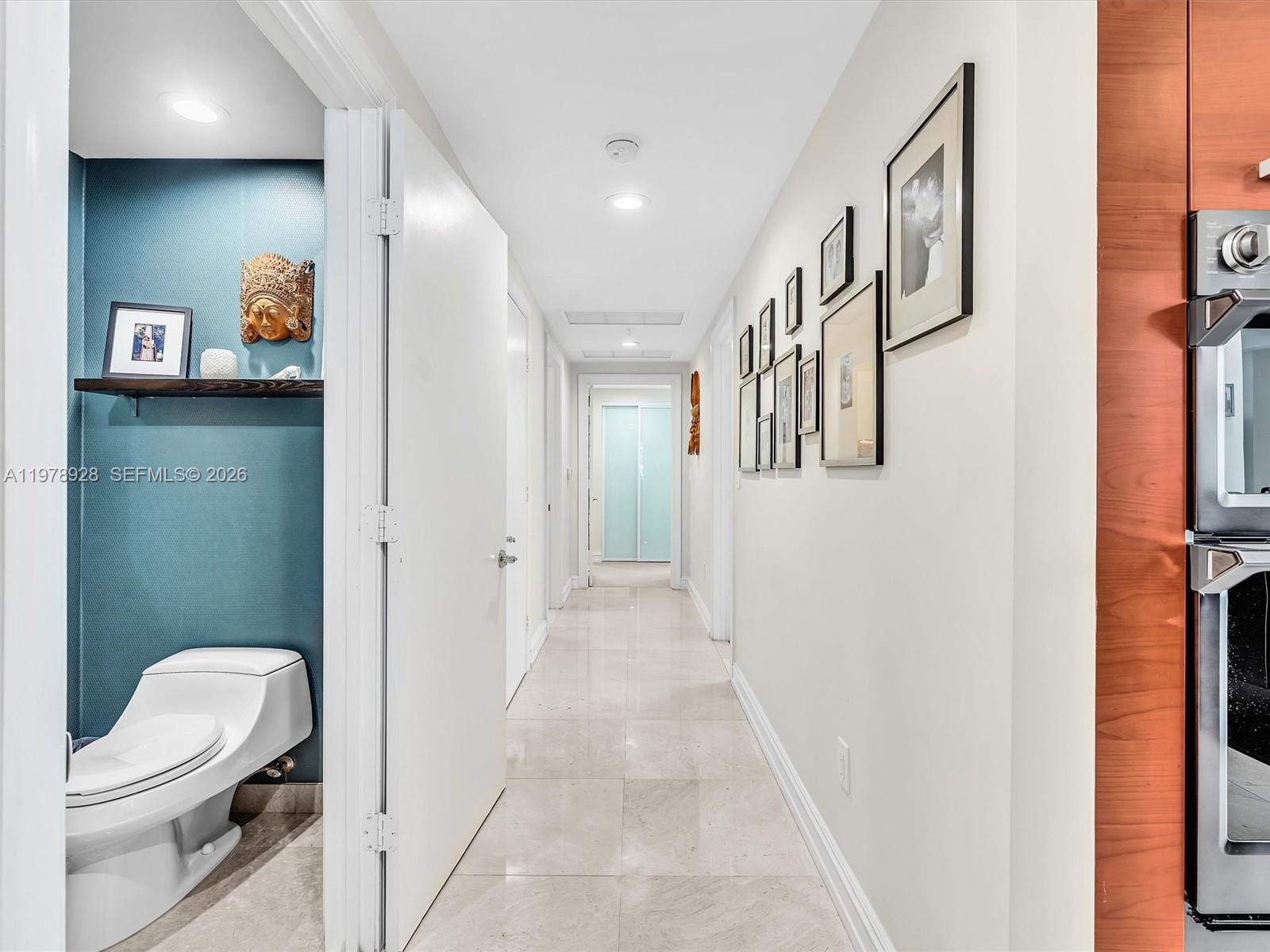 DIPLOMAT OCEANFRONT RESID - Residential Lease