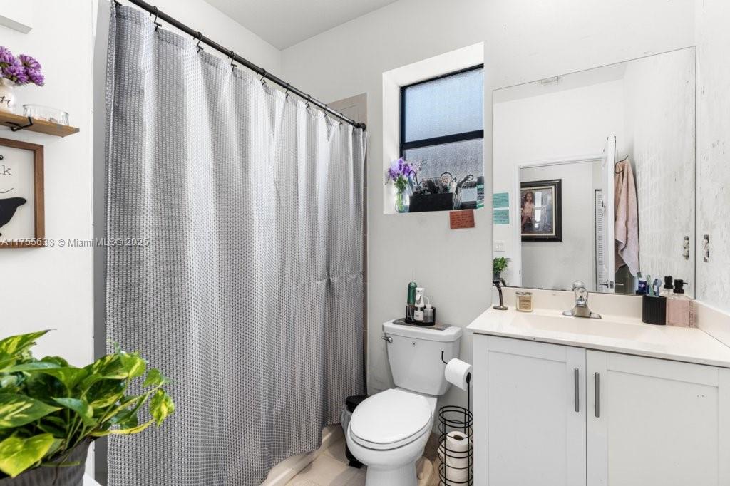 S ALLAPATTAH GARDENS - Residential