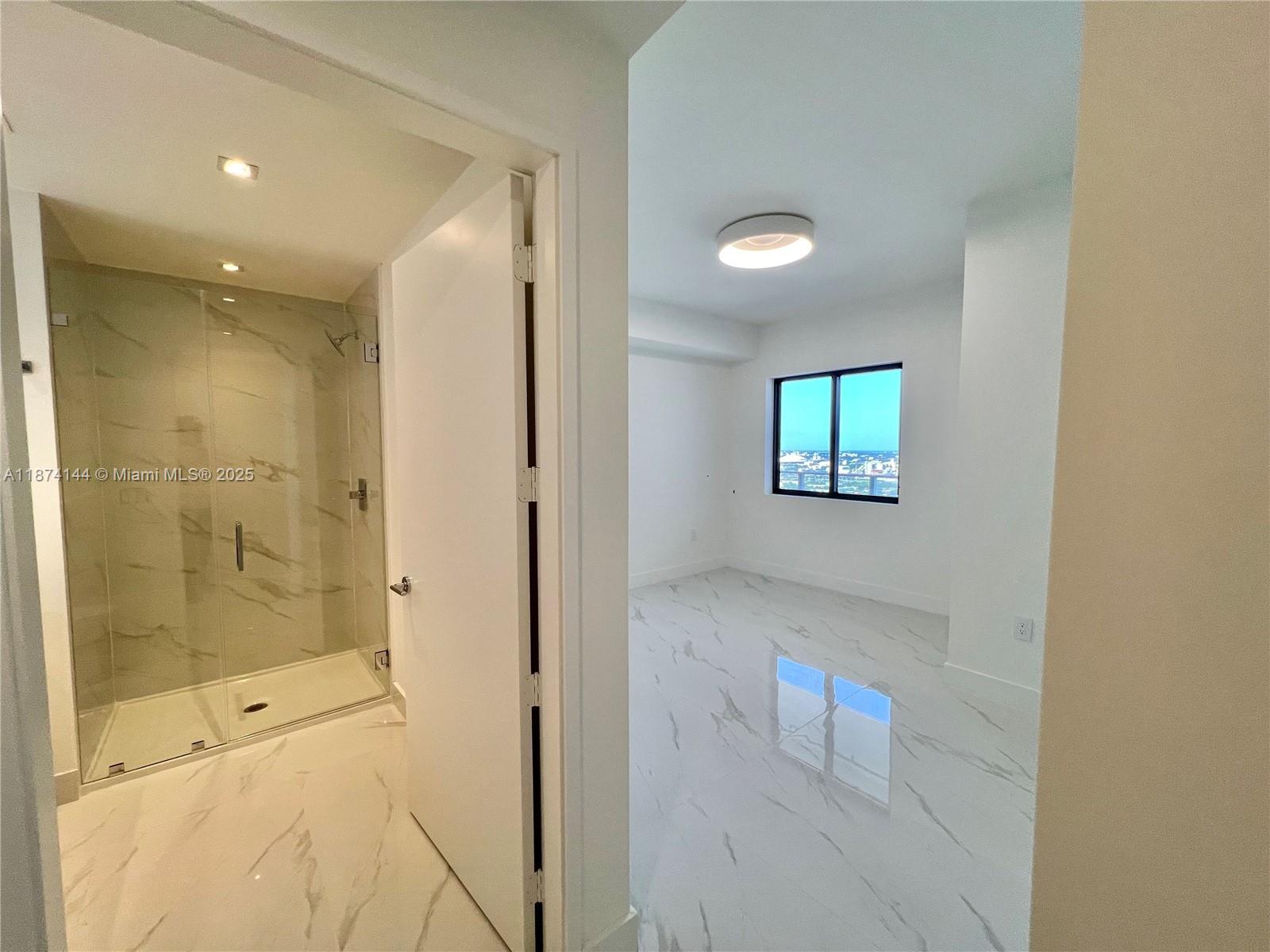 ARIA RESERVE SOUTH - Residential