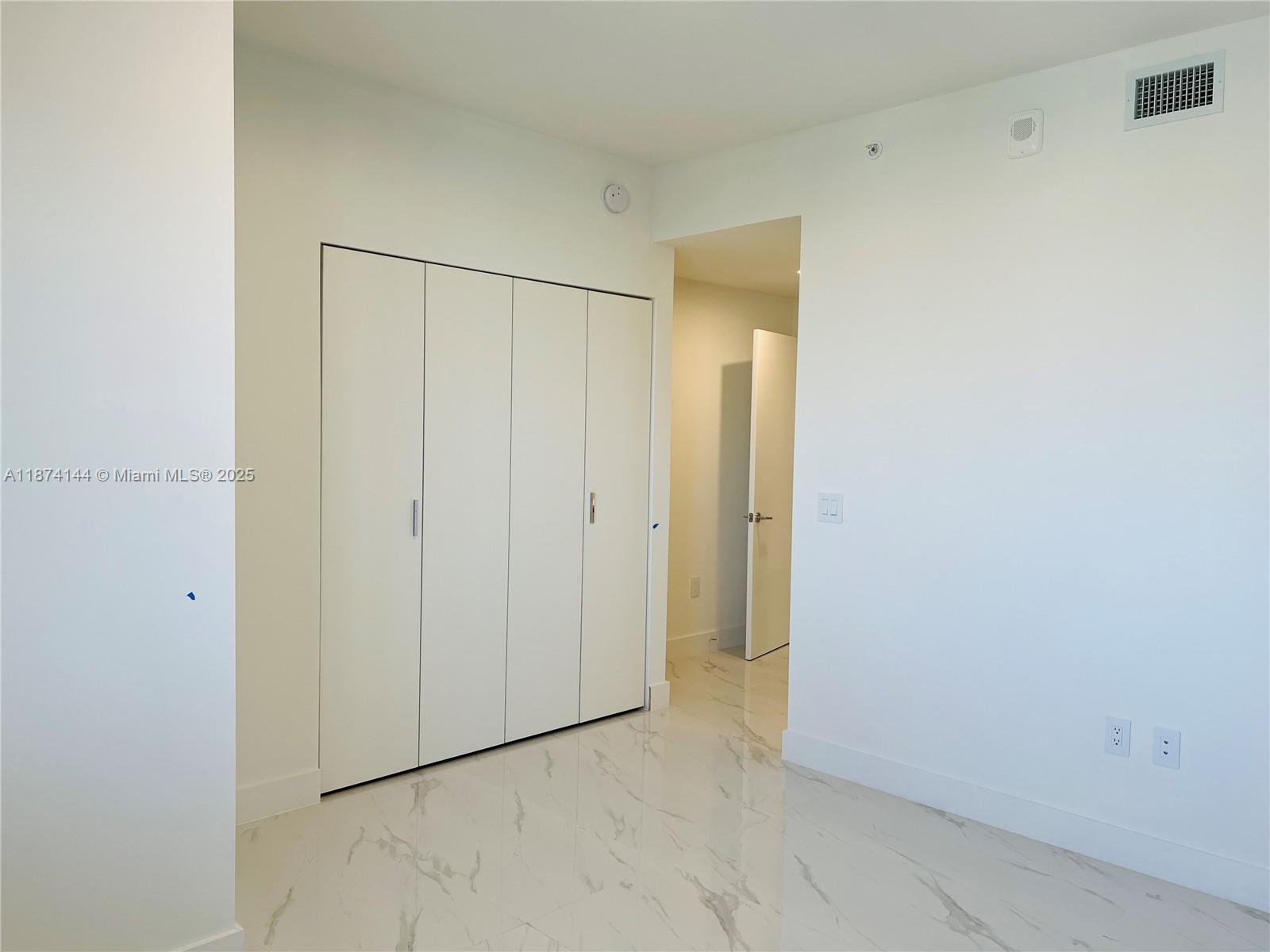 ARIA RESERVE SOUTH - Residential