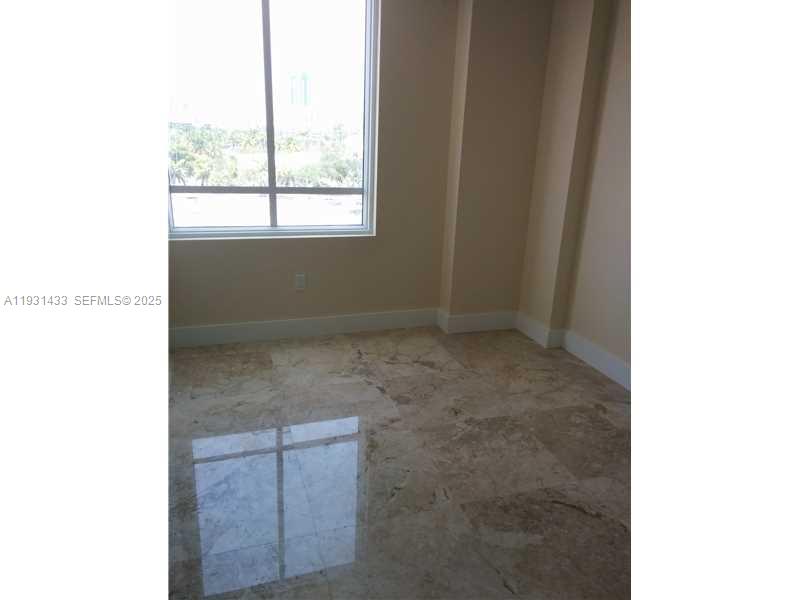 3363 NE 163RD STREET 601