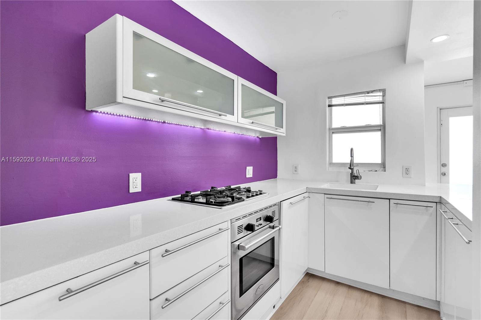 301 Jefferson Ave 4B