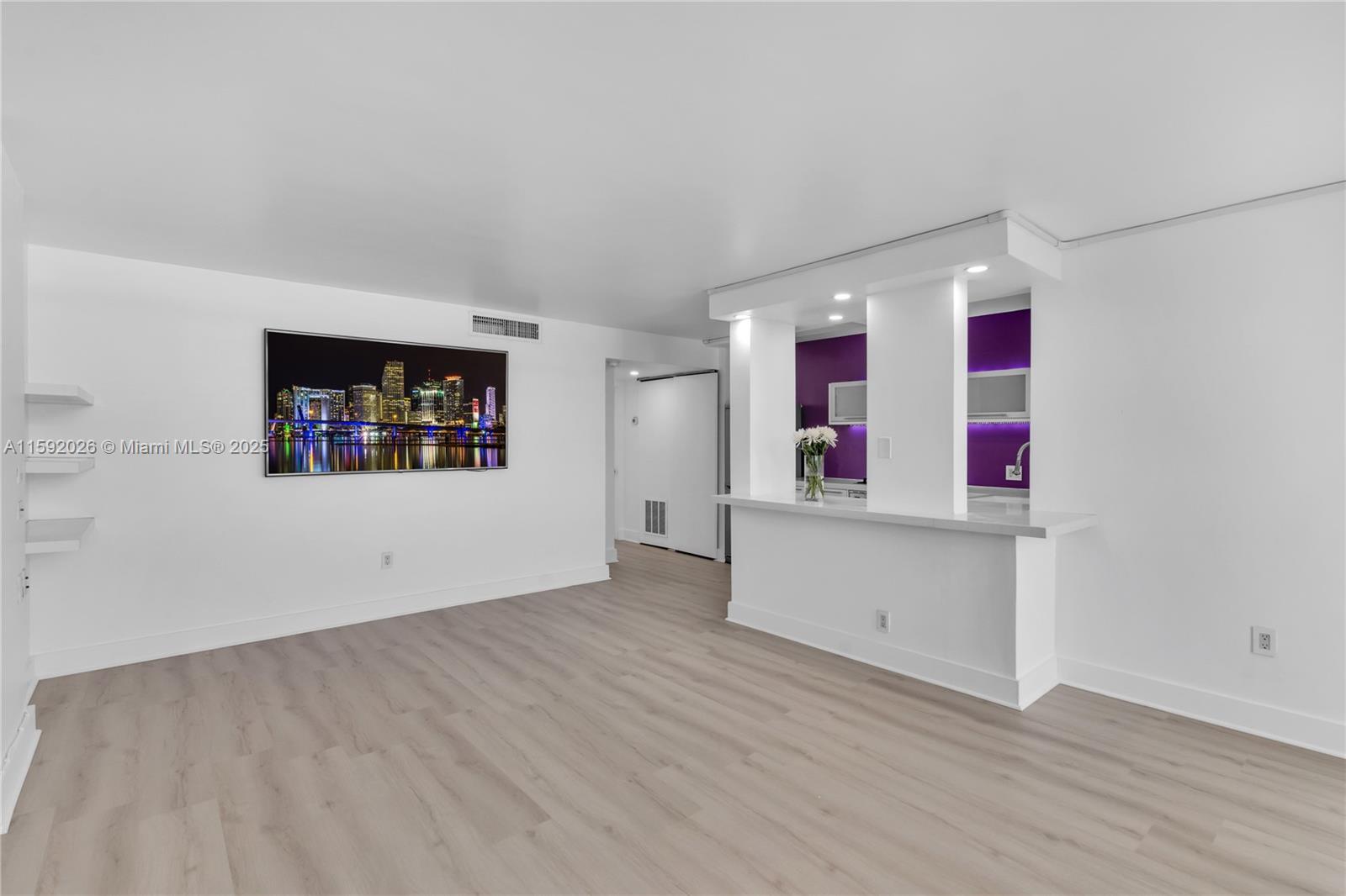 301 Jefferson Ave 4B