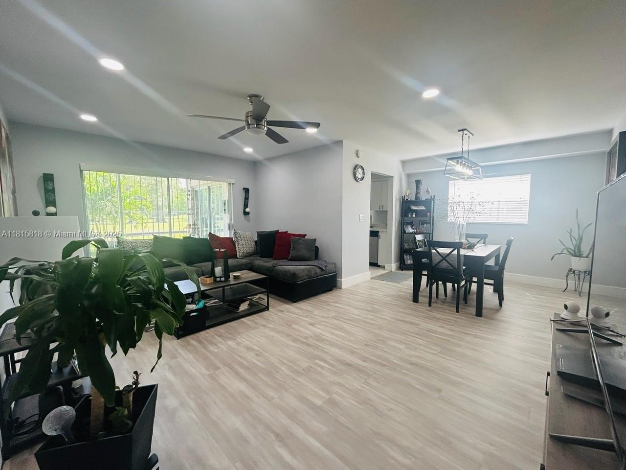 8002 Lagos De Campo Blvd B-107, Tamarac, Broward County, Florida - 2 Bedrooms  
2 Bathrooms - 