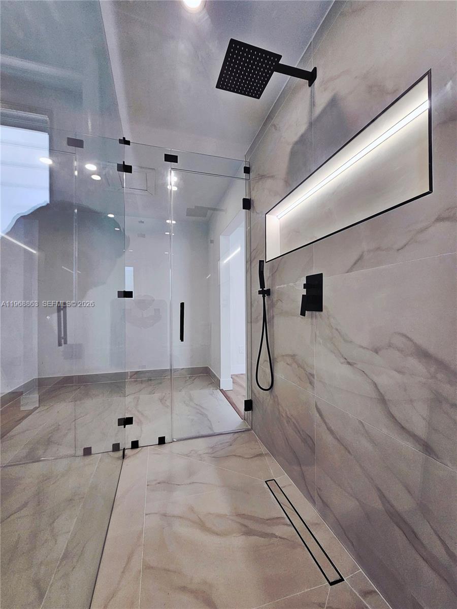 PEMBROKE LAKES SEC 2 - Residential