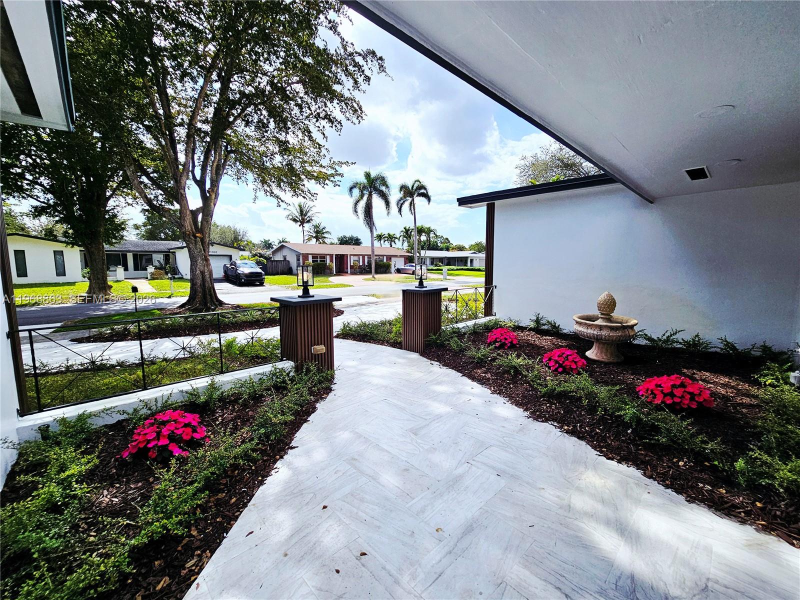 PEMBROKE LAKES SEC 2 - Residential