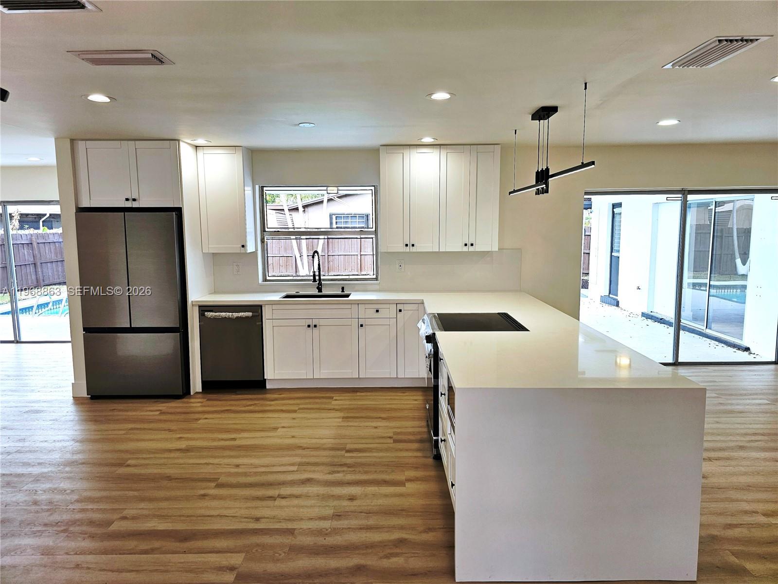 PEMBROKE LAKES SEC 2 - Residential