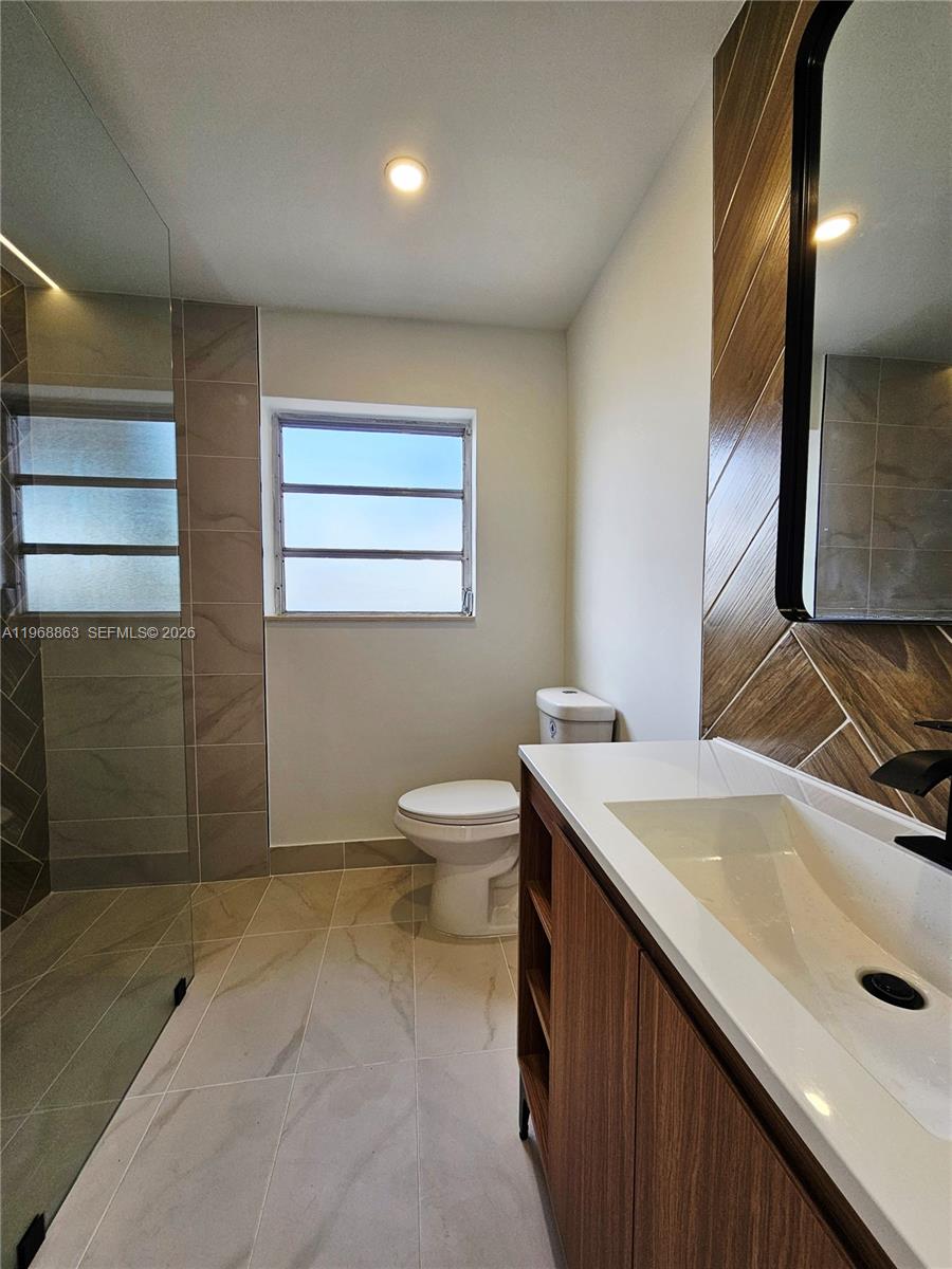 PEMBROKE LAKES SEC 2 - Residential