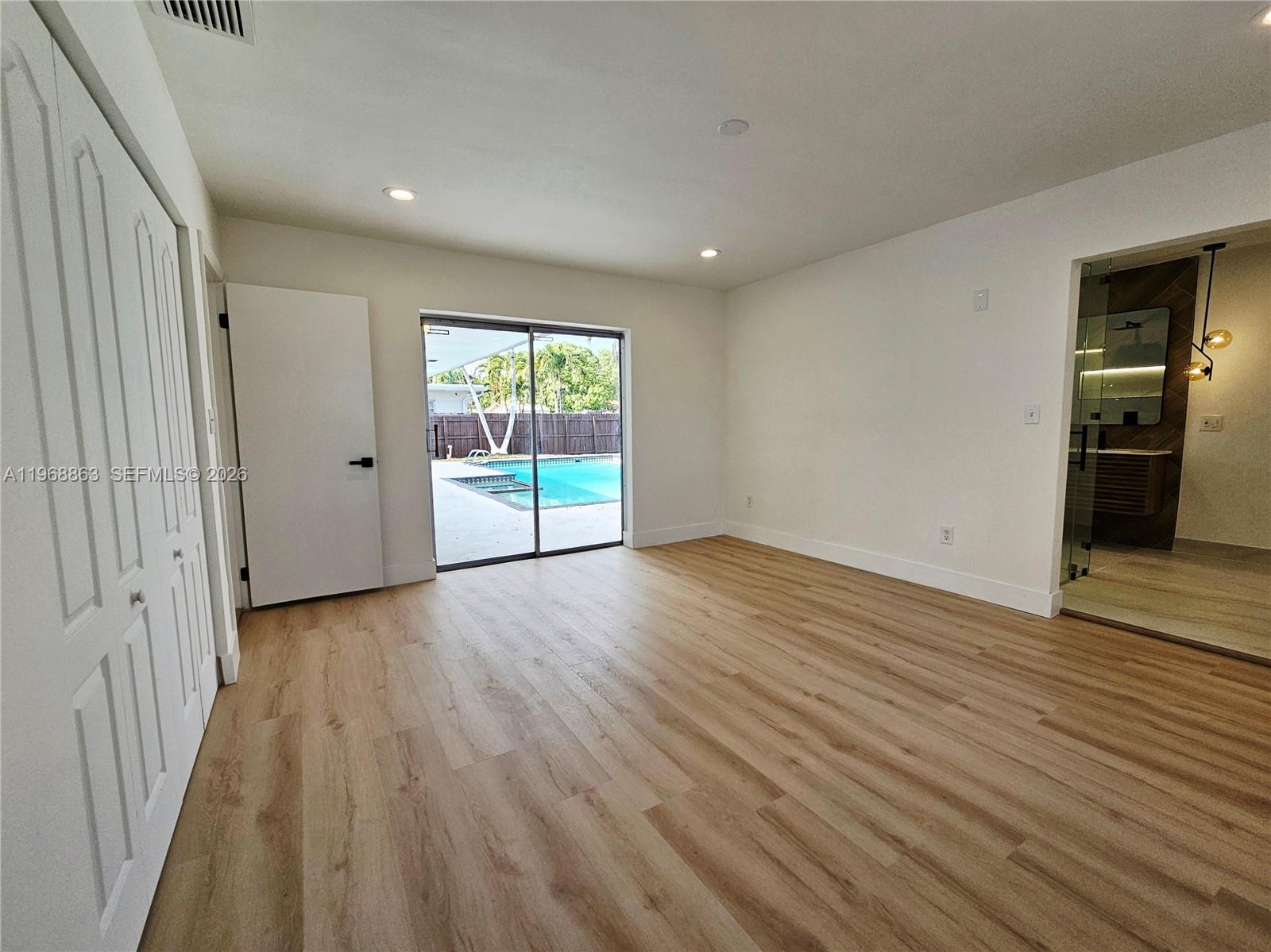 PEMBROKE LAKES SEC 2 - Residential