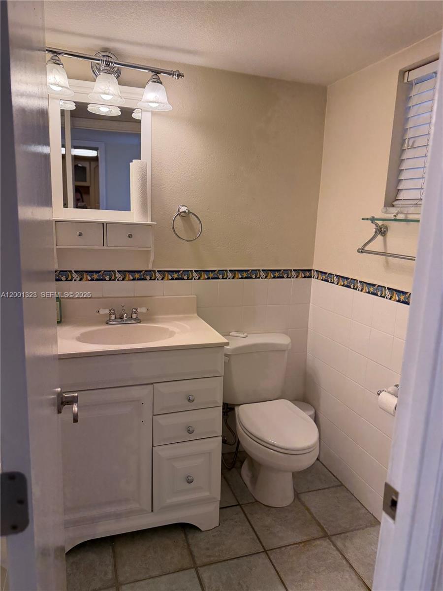 WATERS EDGE OF CORAL GABL - Residential Lease