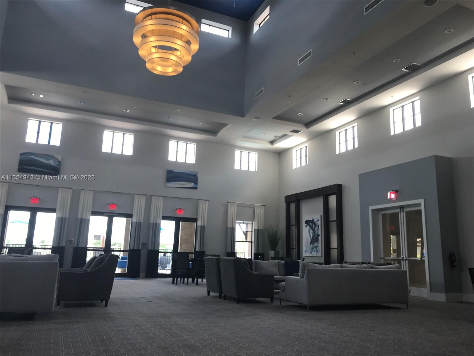 KENDALL COMMONS TOWNHOMES - Residential Lease