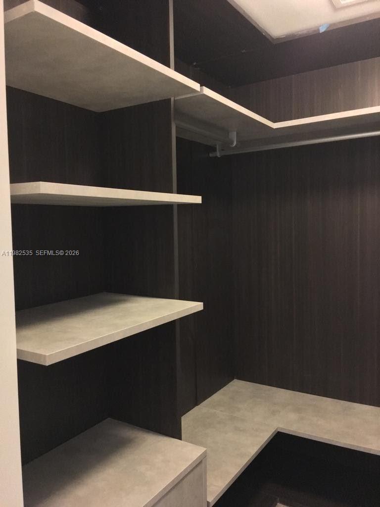 SLS LUXE BRICKELL - Residential Lease
