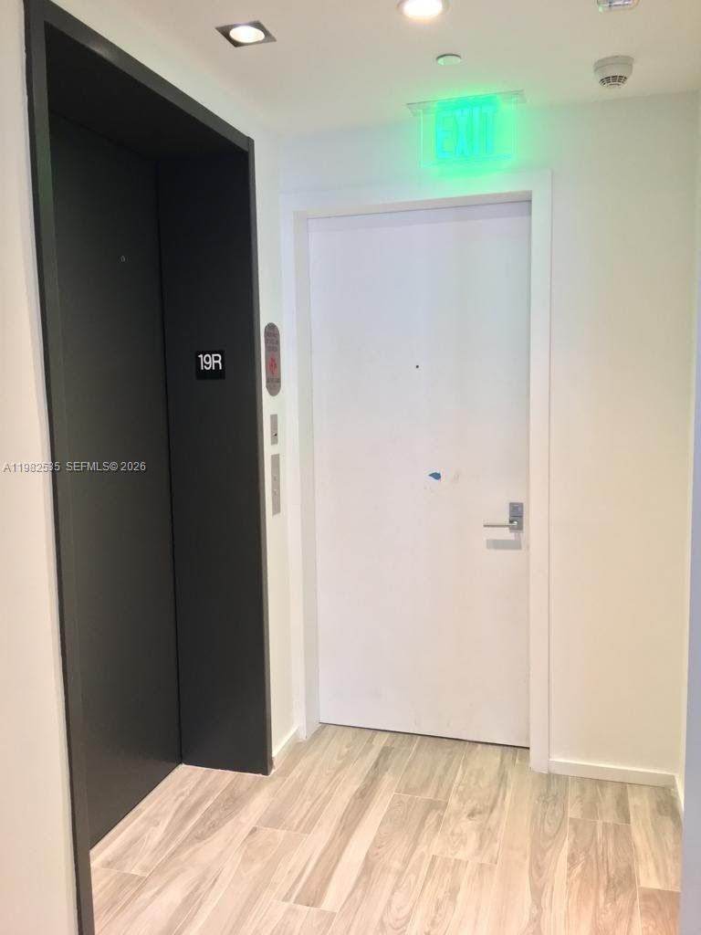 SLS LUXE BRICKELL - Residential Lease