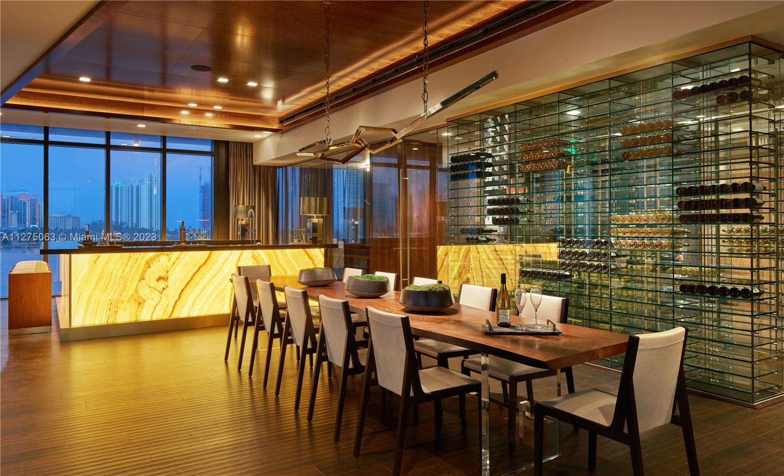 PRIVE SOUTH TOWER - Residential