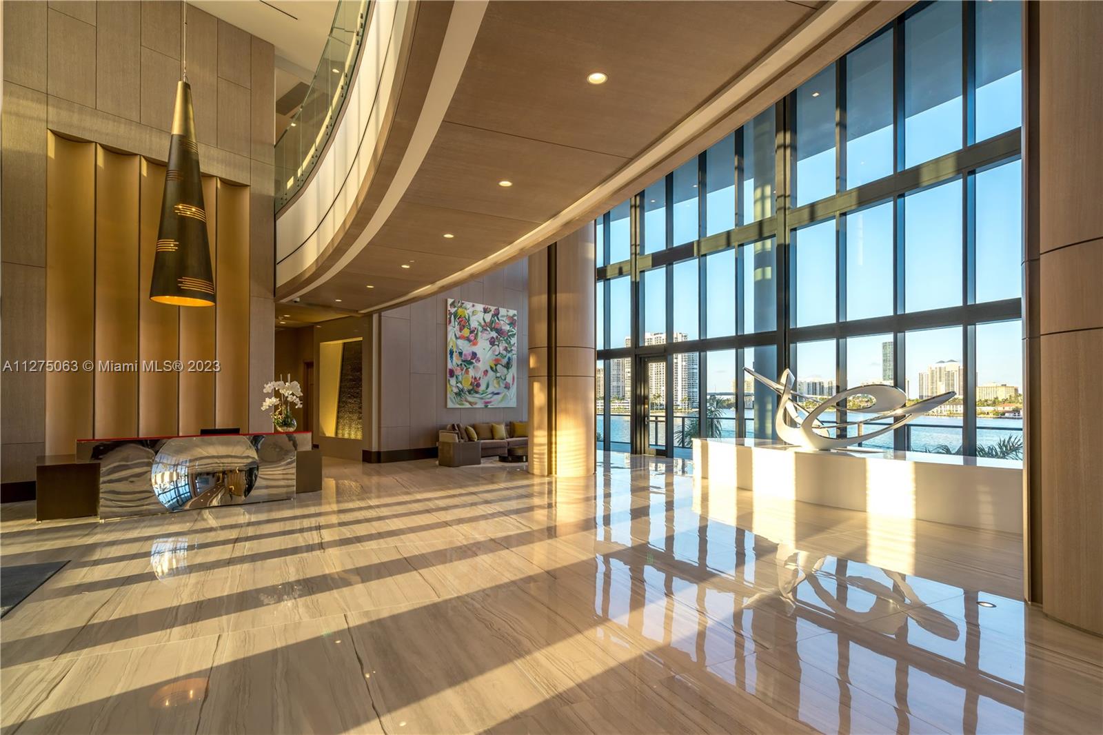 PRIVE SOUTH TOWER - Residential