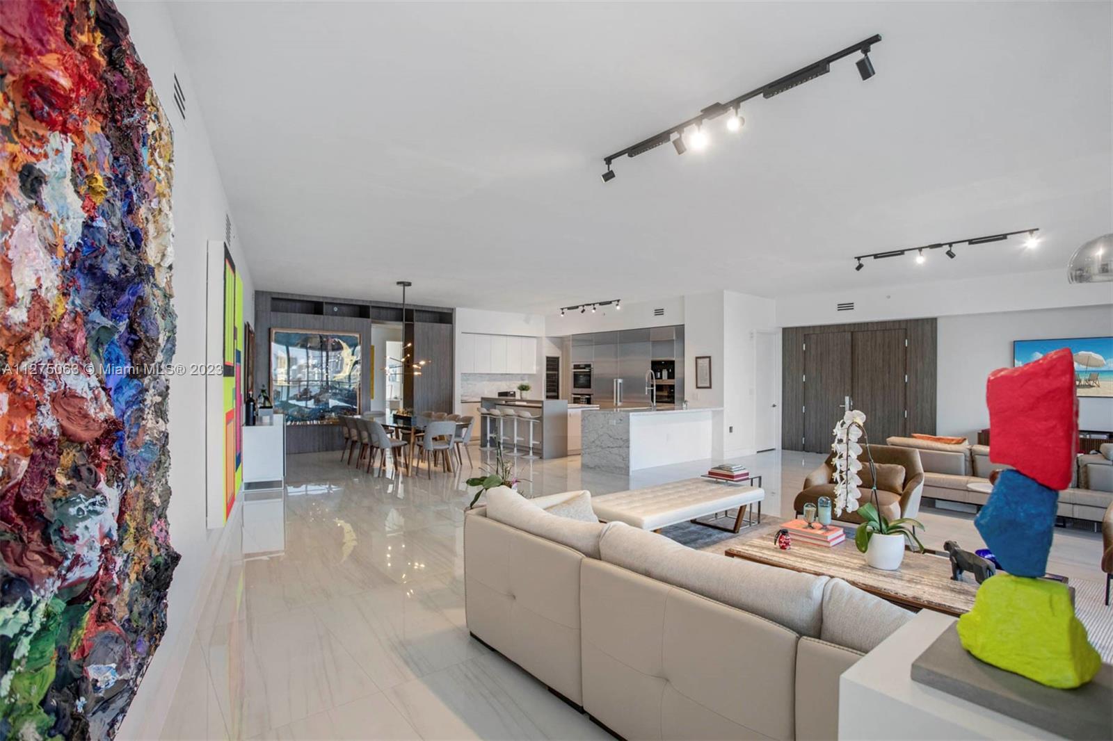 PRIVE SOUTH TOWER - Residential
