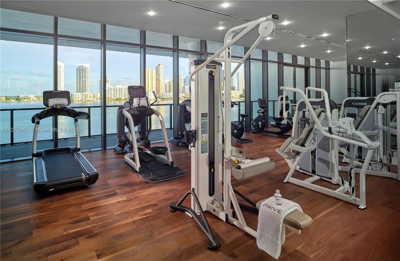 PRIVE SOUTH TOWER - Residential