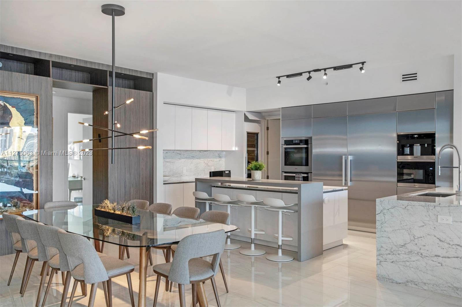 PRIVE SOUTH TOWER - Residential