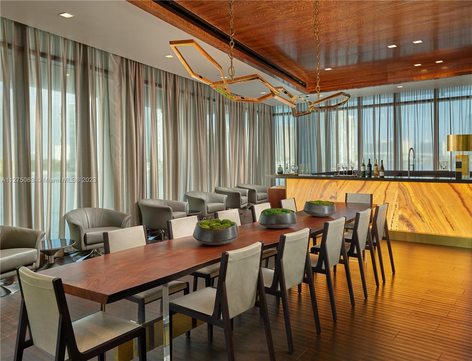 PRIVE SOUTH TOWER - Residential