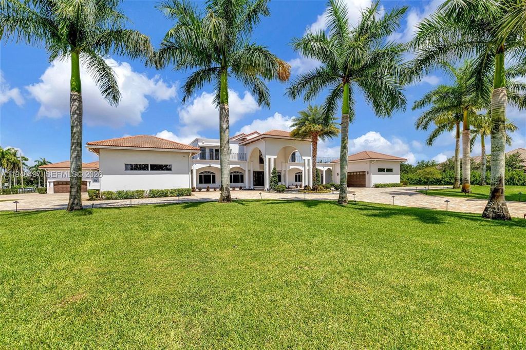 Photo of 4610 SW 178th Ave, Southwest Ranches, FL 33331 (MLS # A11940497)