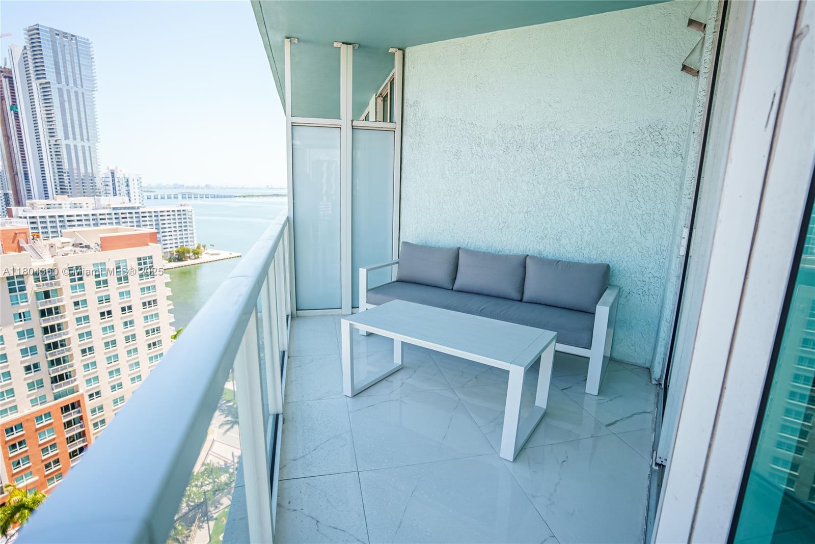 1900 N Bayshore Dr 1918