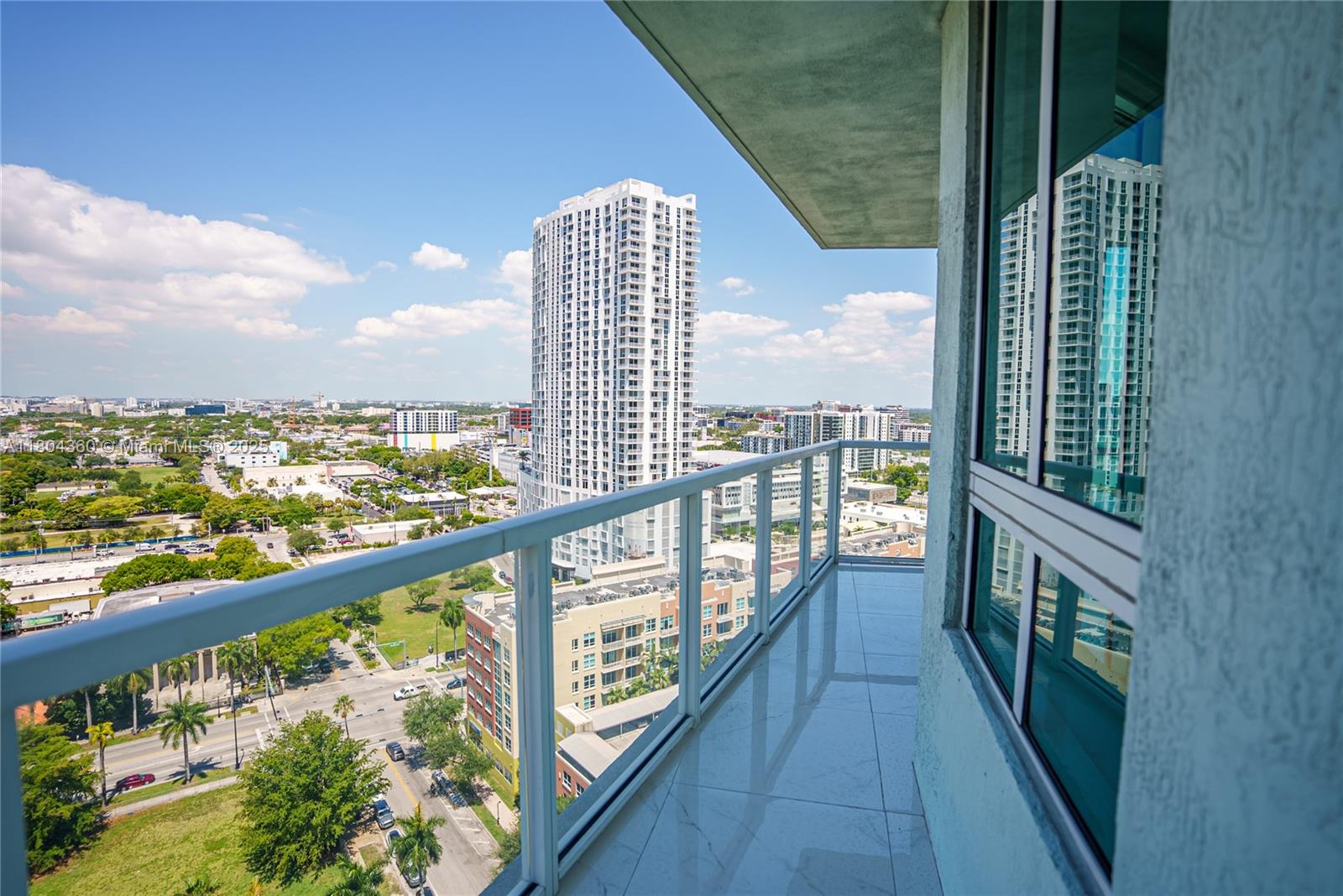 1900 N Bayshore Dr 1918