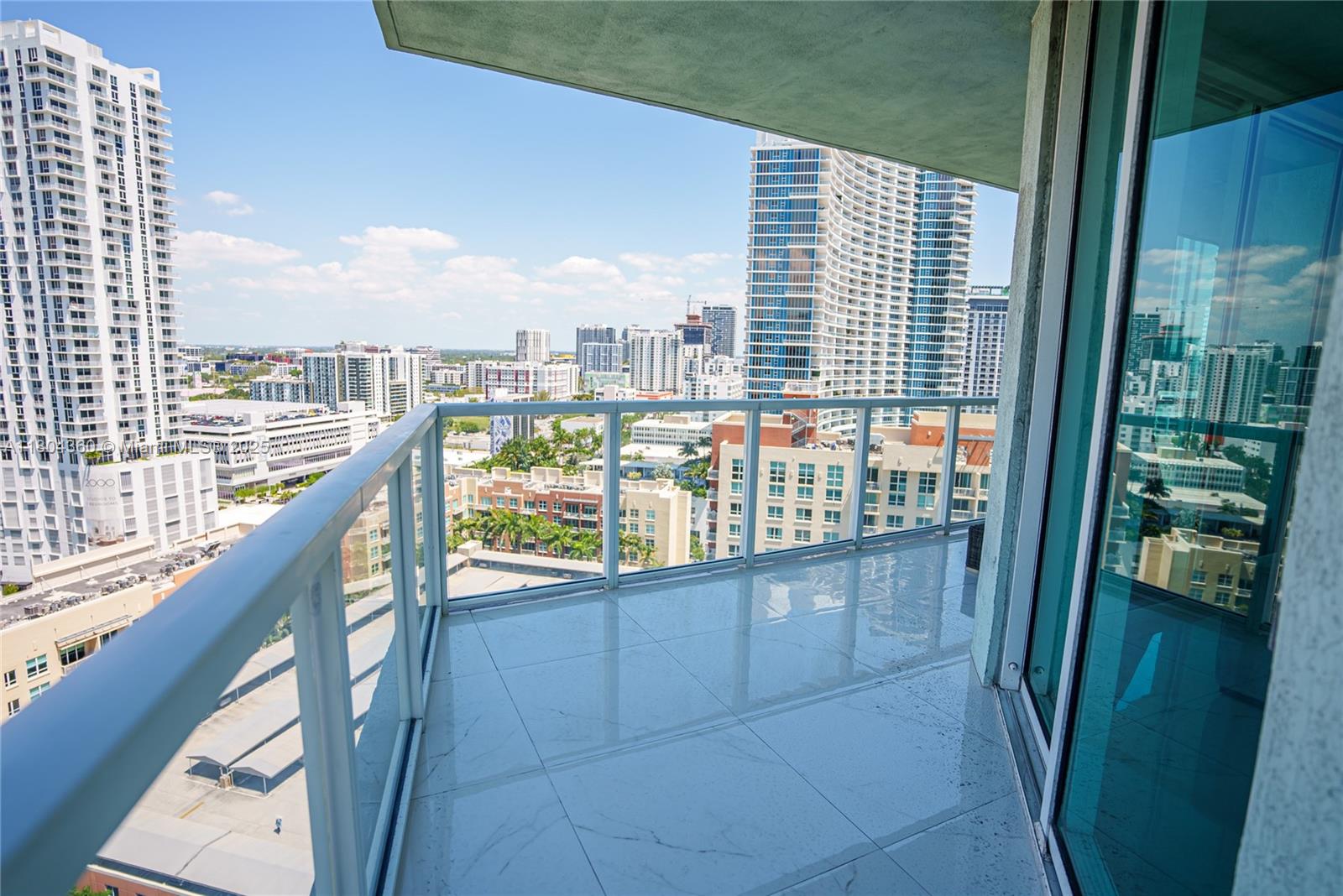 1900 N Bayshore Dr 1918