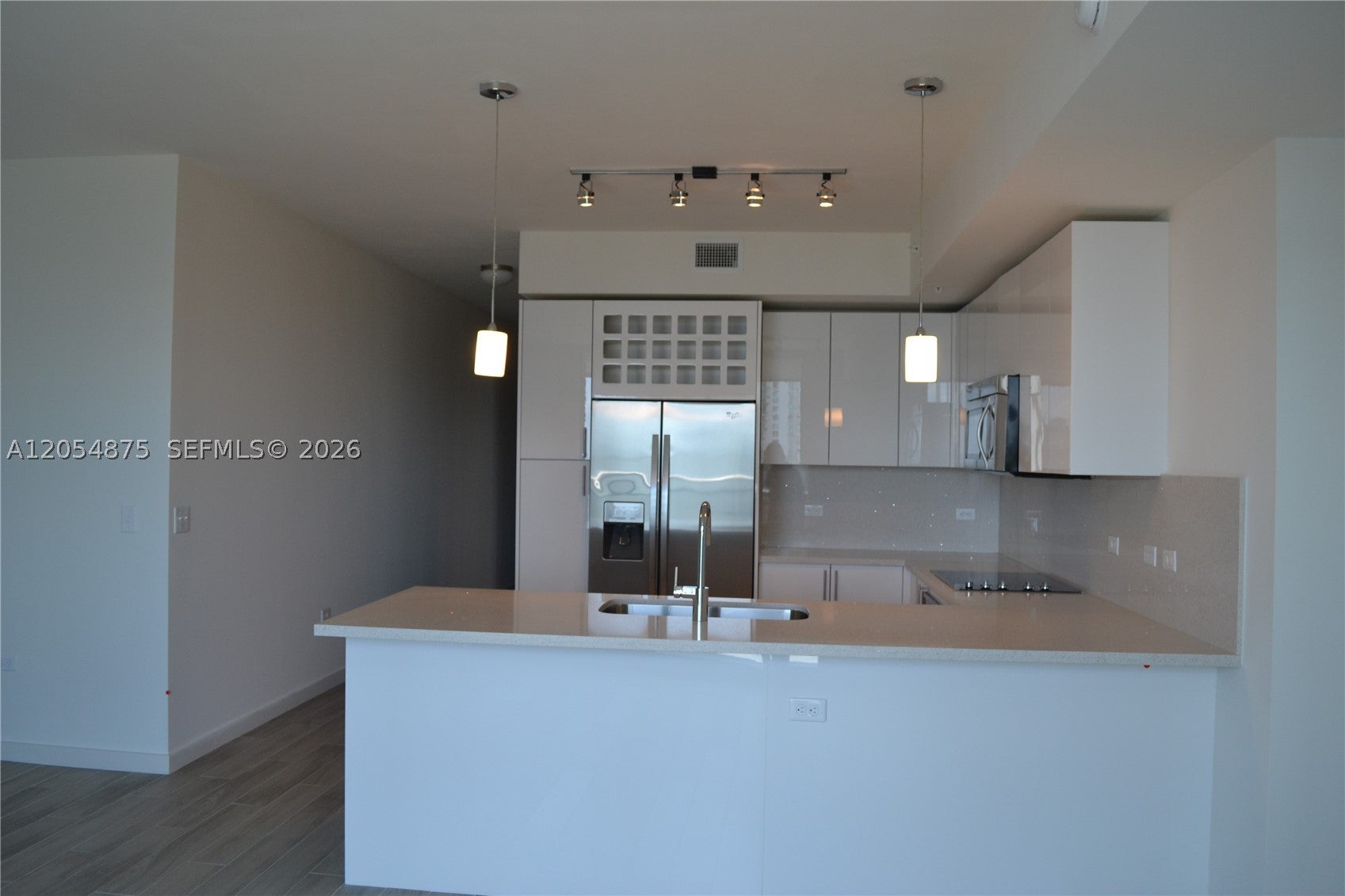 999 SW 1st Ave 3302
