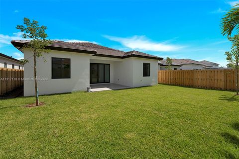 Single Family Residence in Miami FL 14474 16 St St 5.jpg