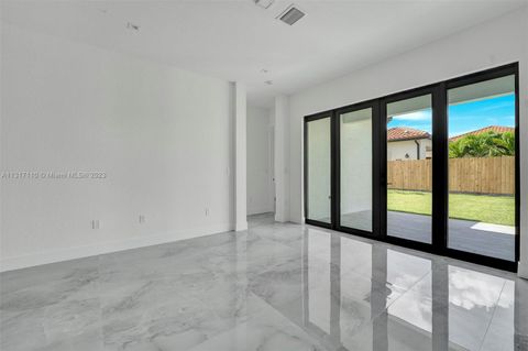 Single Family Residence in Miami FL 14474 16 St St 32.jpg