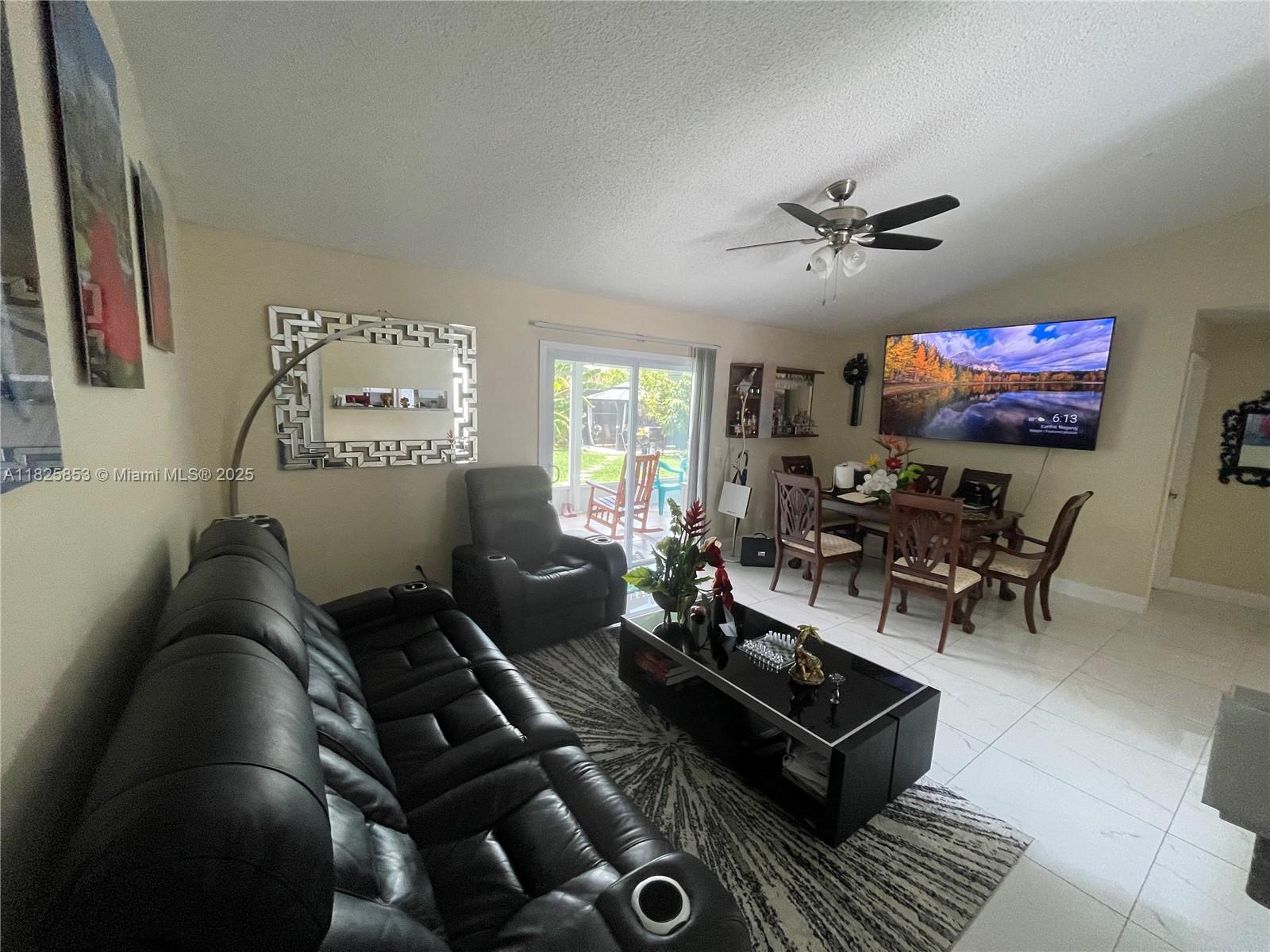 1716 SW Cordova St, Port St. Lucie, FL, 34987/$395,000 2 1716 SW Cordova St