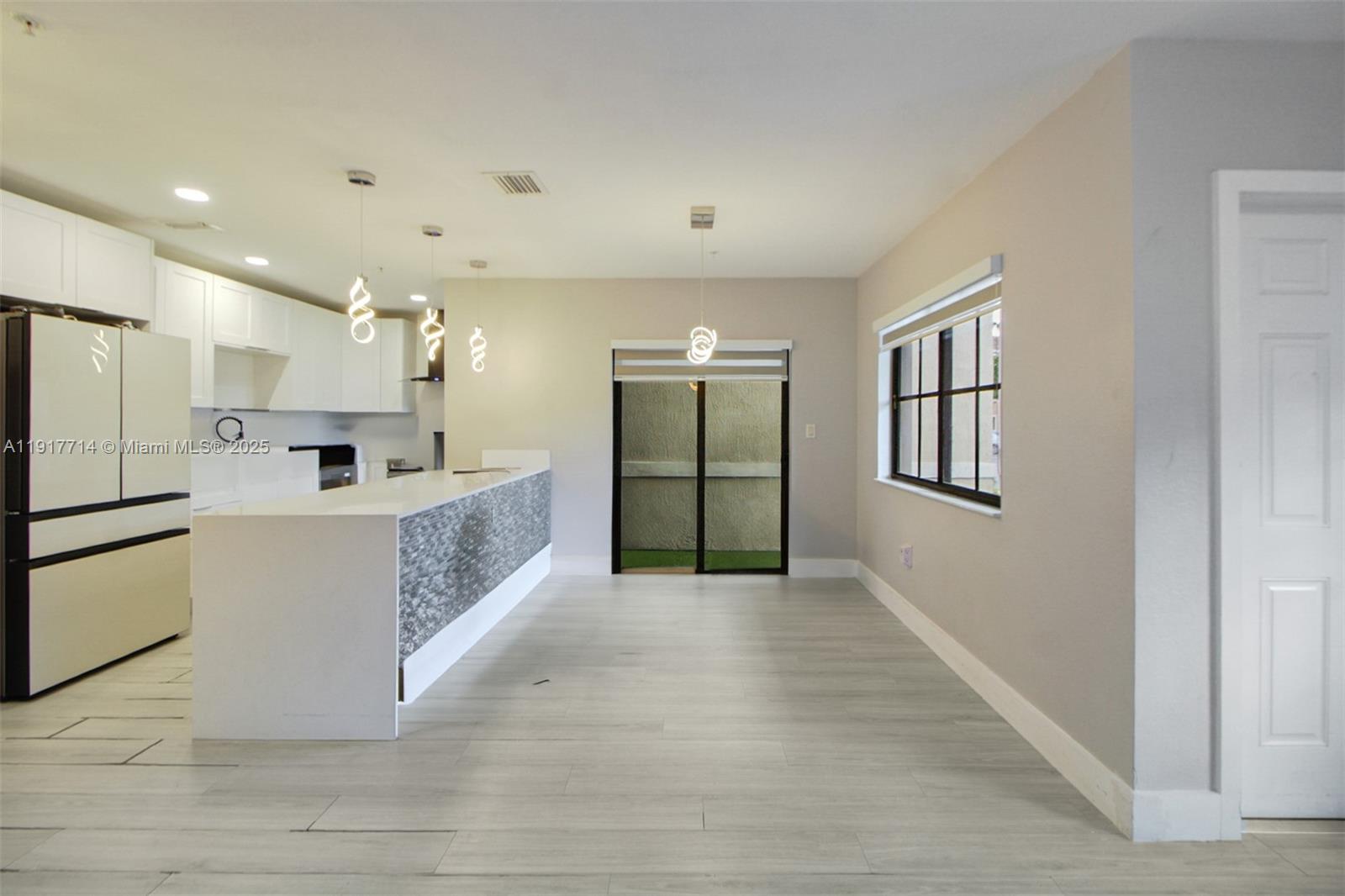 THE COURTS AT BAYSHORE I - Residential