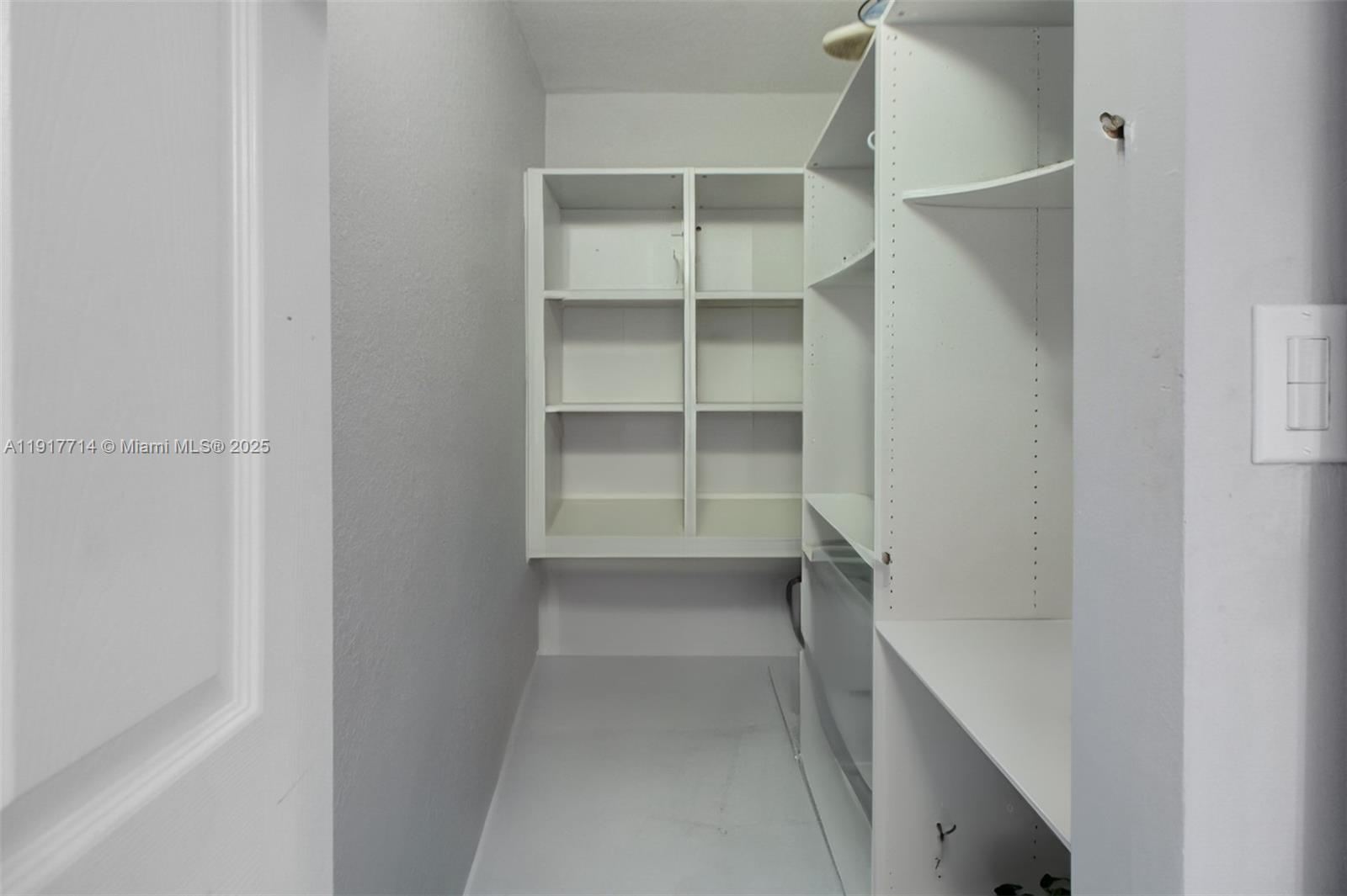 THE COURTS AT BAYSHORE I - Residential