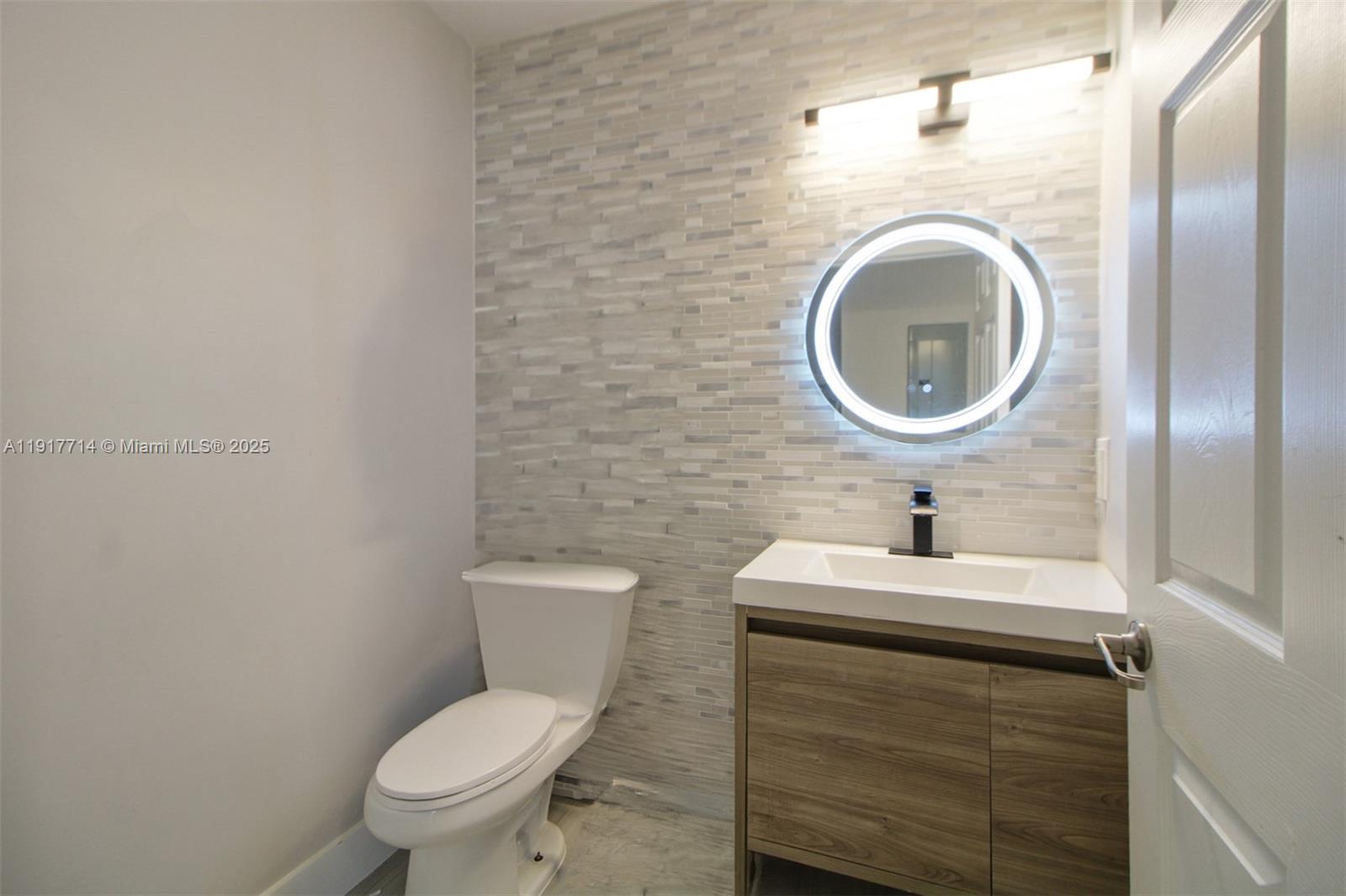 THE COURTS AT BAYSHORE I - Residential