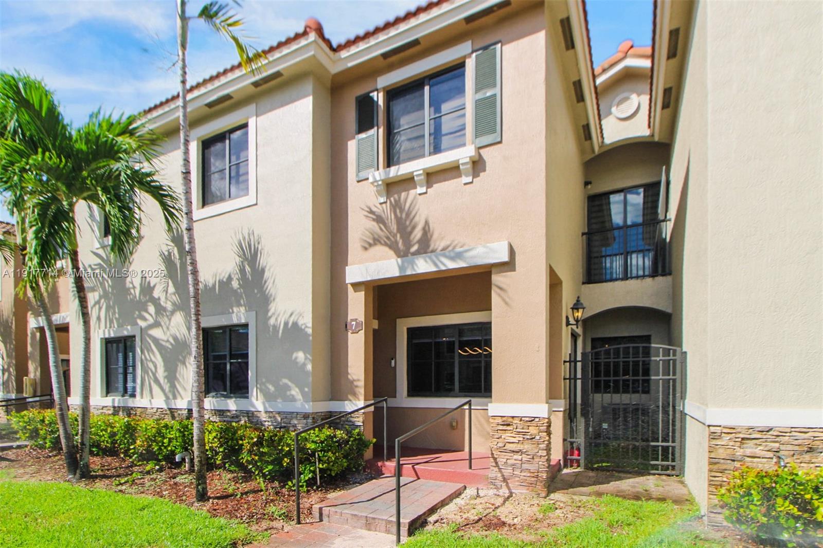 THE COURTS AT BAYSHORE I - Residential