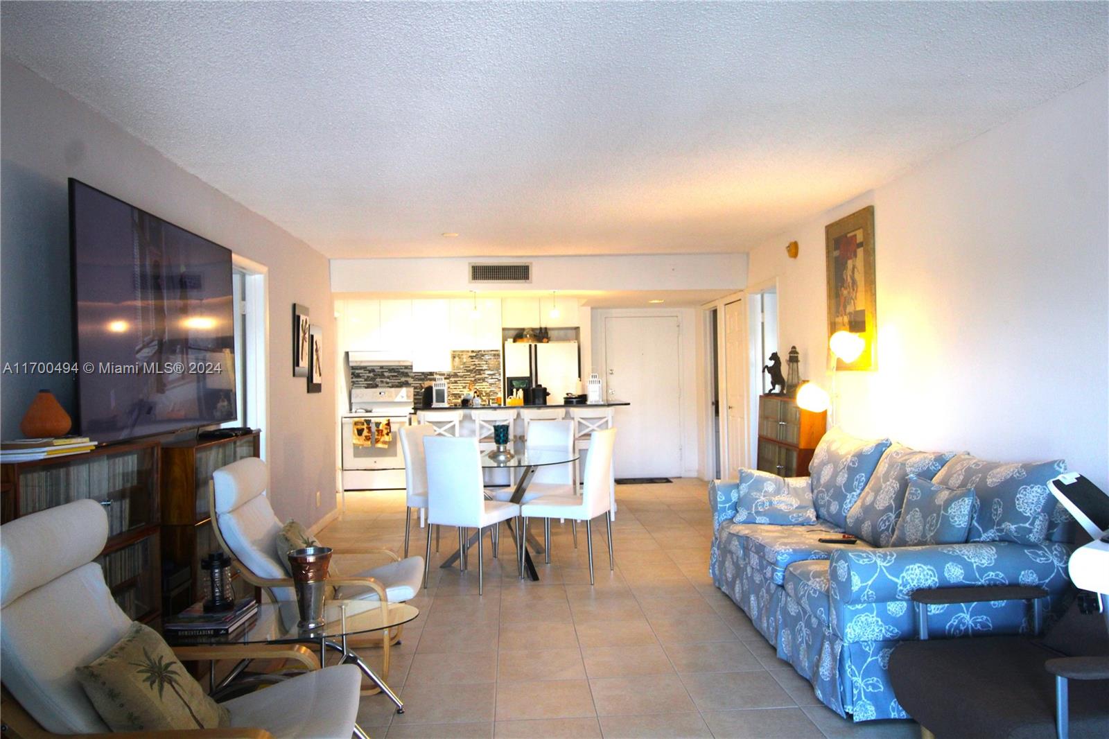 Property for Sale at 303 Racquet Club Rd 306, Weston, Broward County, Florida - Bedrooms: 2 
Bathrooms: 2  - $310,000
