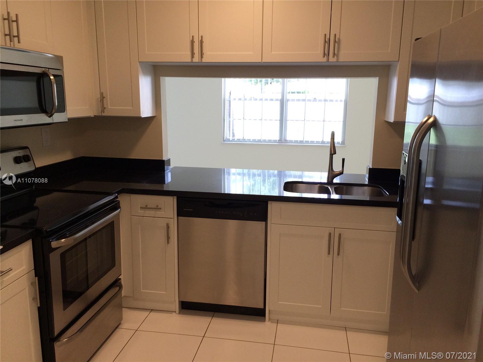 COCONUT KEY - Residential